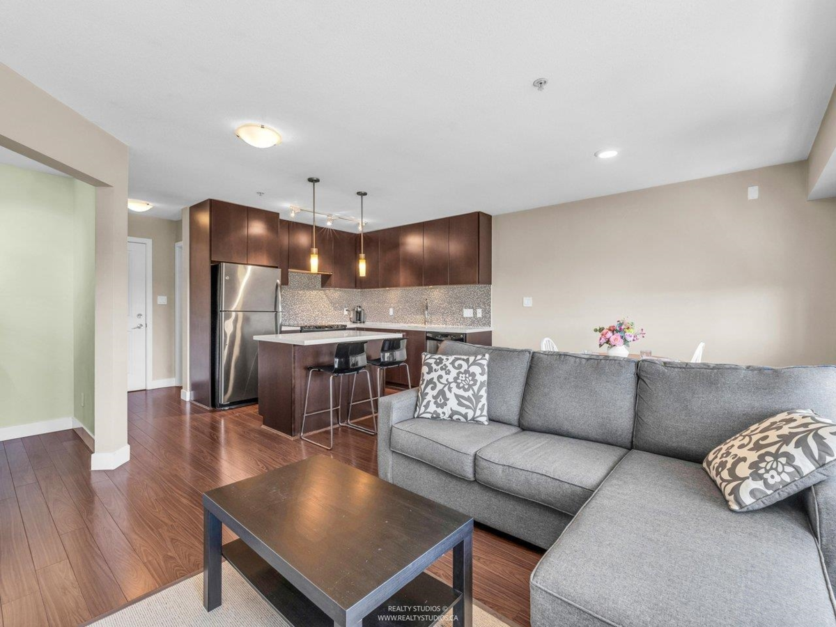 Breakfast Nook Photo of 414 15735 Croydon Drive, Surrey, BC