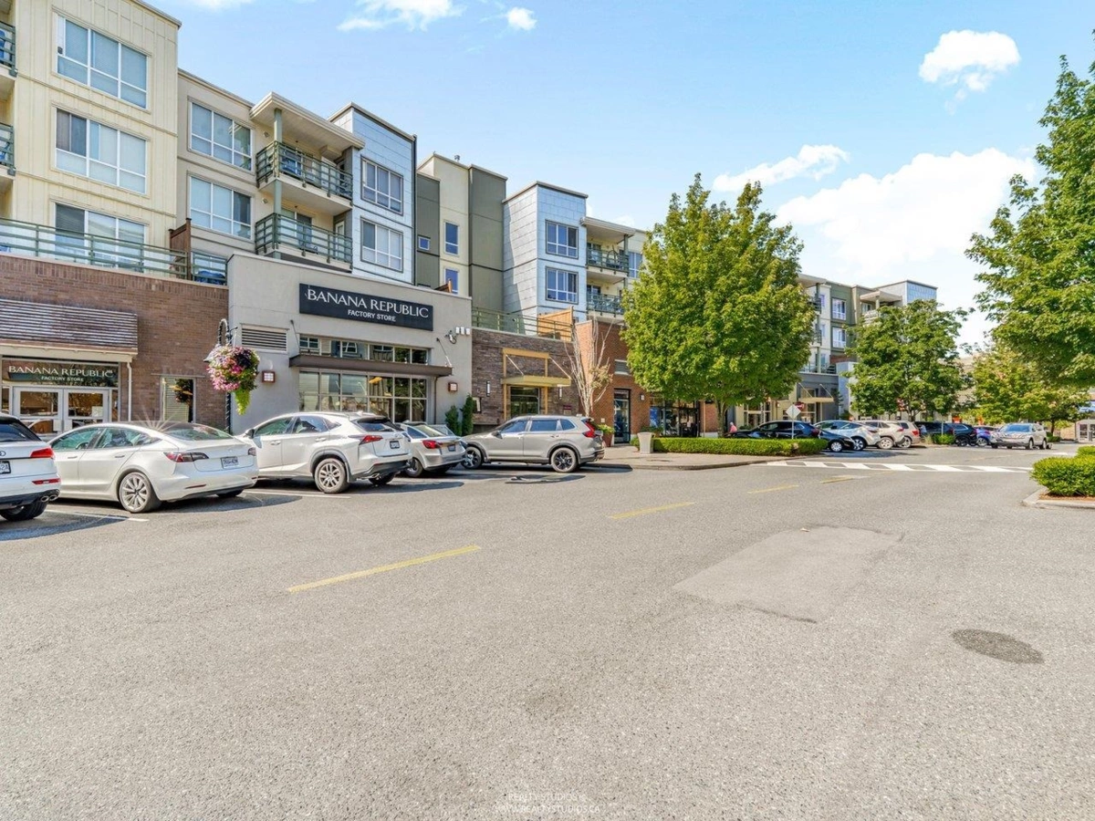 Street View Photo of 414 15735 Croydon Drive, Surrey, BC