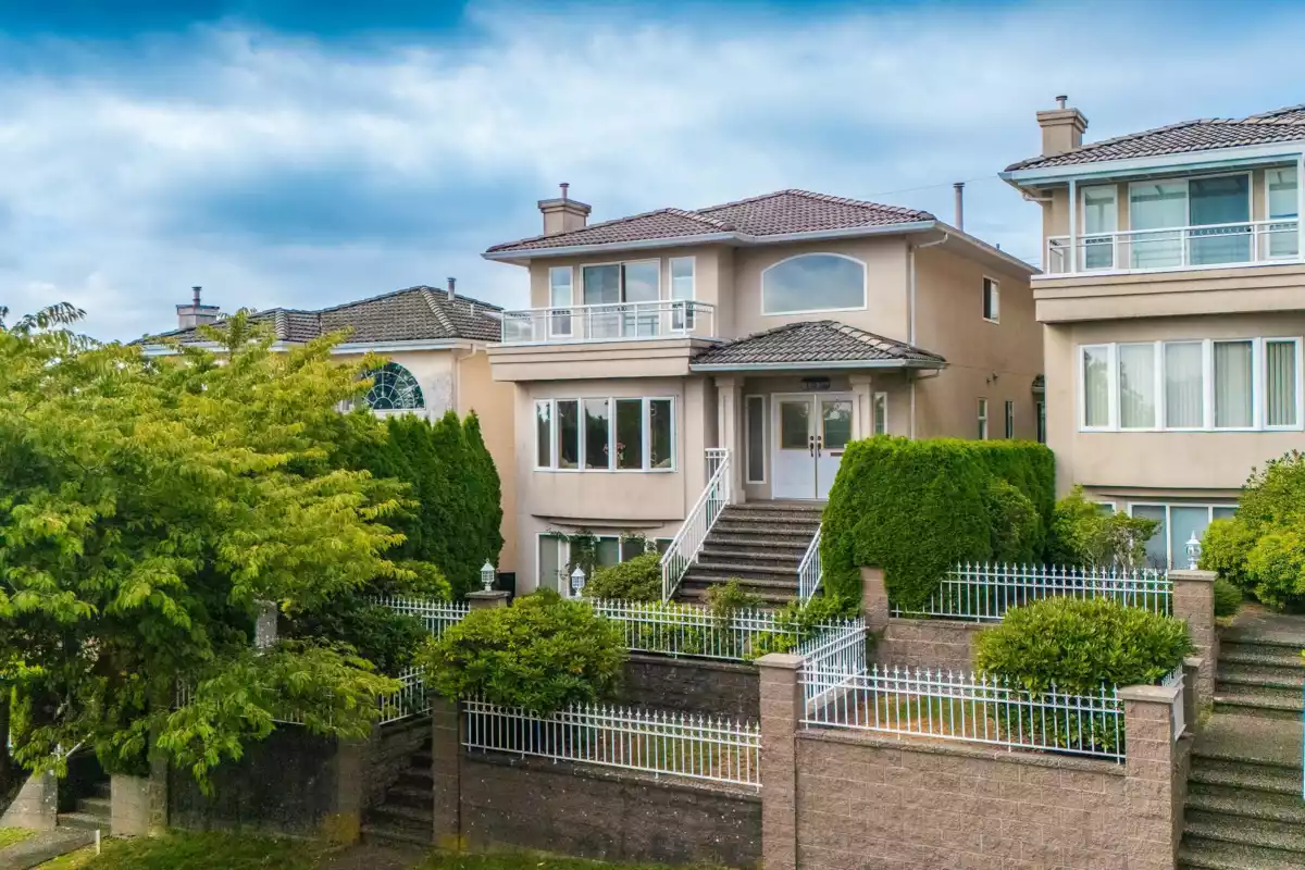 Kitchen Photo of 155 Ellesmere Avenue, Burnaby, BC