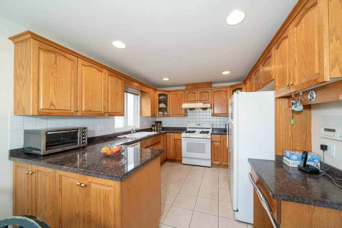 Office / Den Photo of 155 Ellesmere Avenue, Burnaby, BC