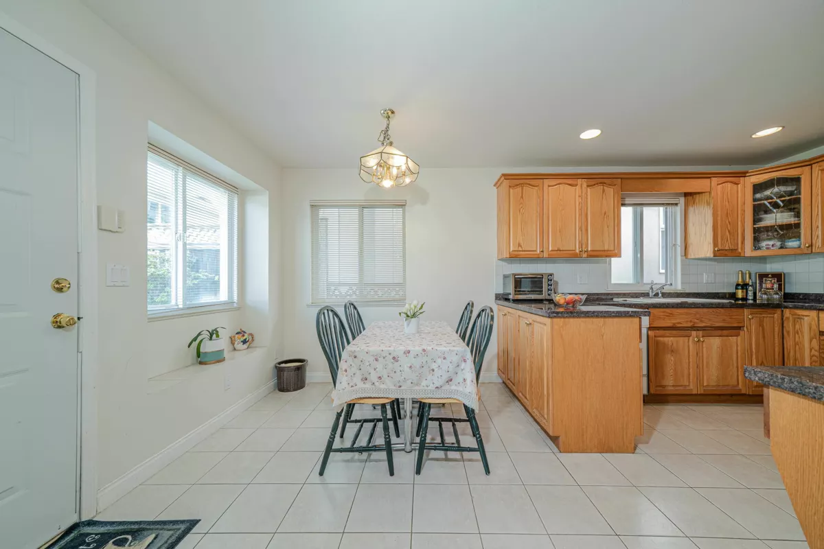 Powder Room Photo of 155 Ellesmere Avenue, Burnaby, BC