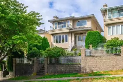 155 Ellesmere Avenue, Burnaby, BC, Burnaby — Single Family Residence for sale