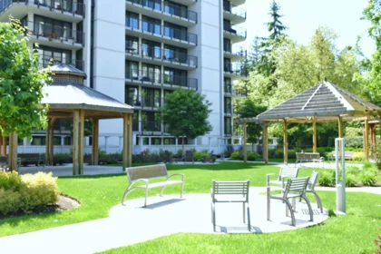 204 6455 Willingdon Avenue, Burnaby, BC, Metrotown — 2 bed apartment/condo for sale