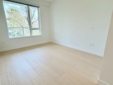 319 255 W 1st Street, North Vancouver, BC