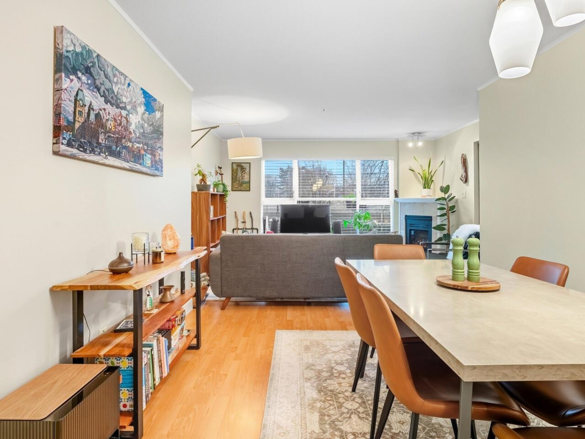 Breakfast Nook Photo of 209 3480 Main Street, Vancouver, BC