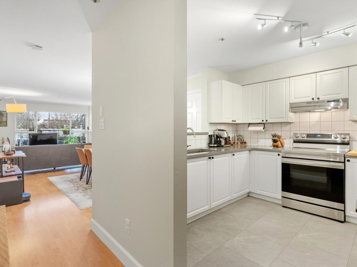 Dining Area Photo of 209 3480 Main Street, Vancouver, BC
