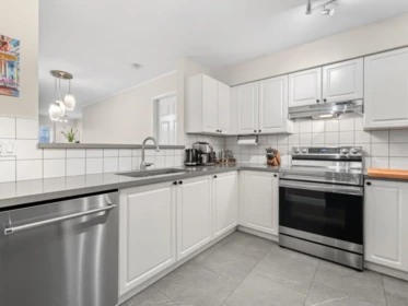 Kitchen Island Photo of 209 3480 Main Street, Vancouver, BC