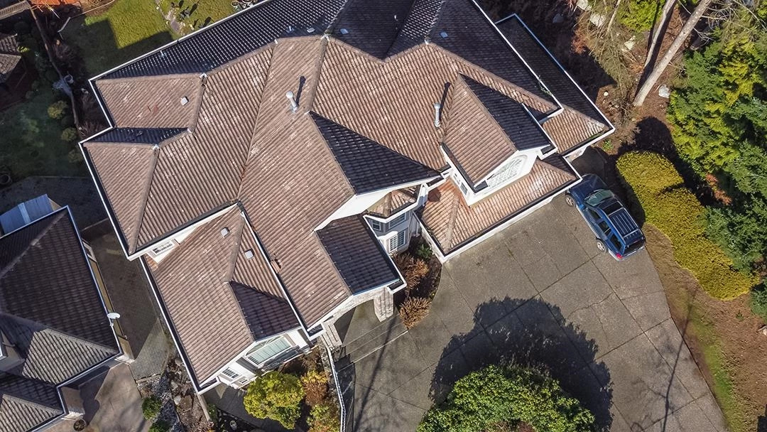 Swimming Pool Photo of 1620 Parkway Boulevard, Coquitlam, BC