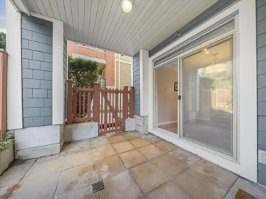 Entry Foyer Photo of 101 275 Ross Drive, New Westminster, BC