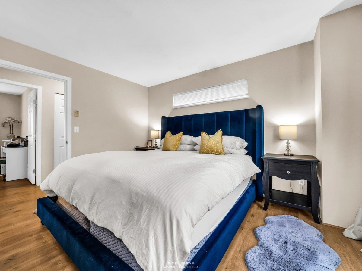 Basement Recreation Room Photo of 1 12188 Harris Road, Pitt Meadows, BC