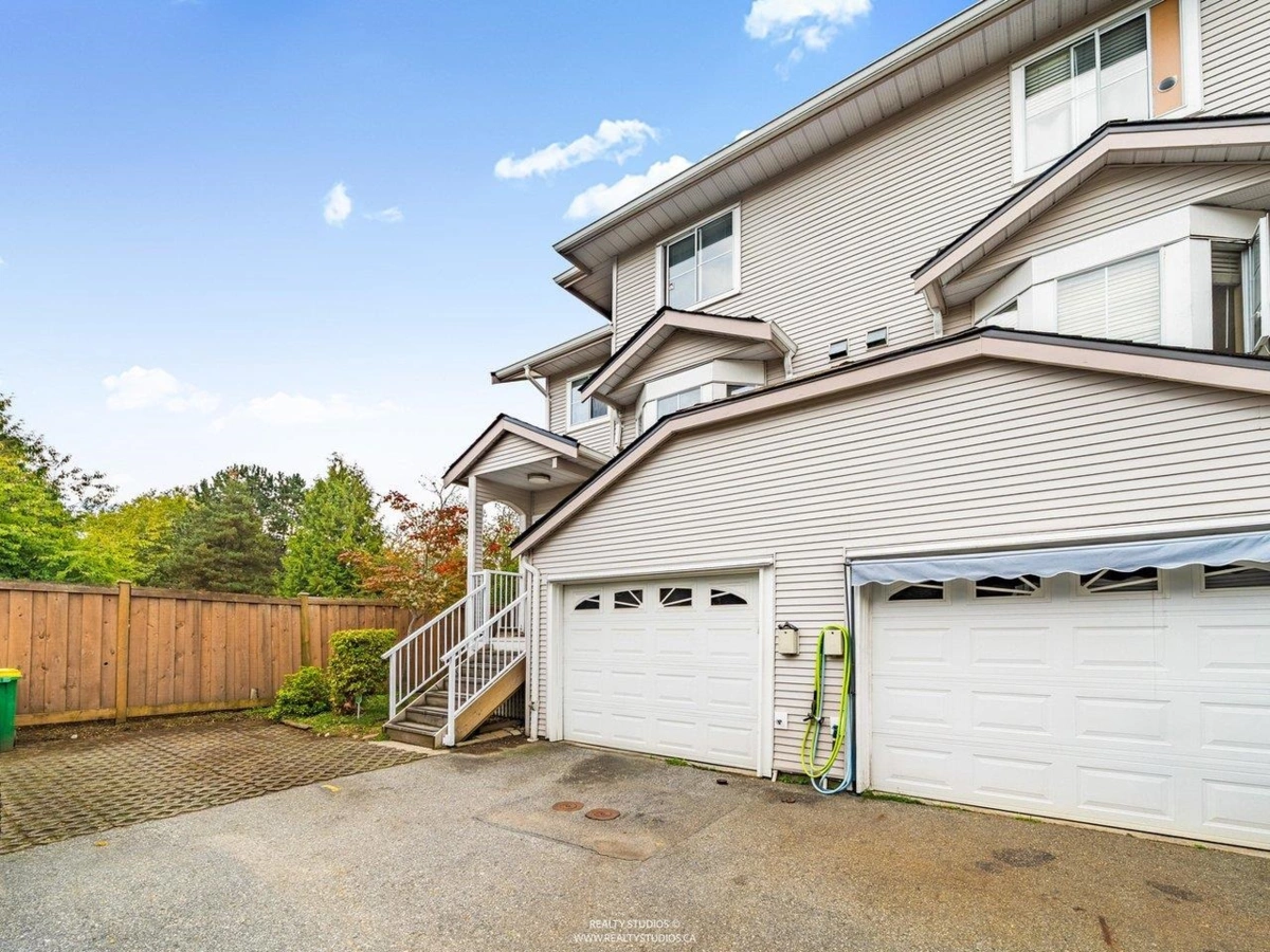 Hot Tub / Spa Photo of 1 12188 Harris Road, Pitt Meadows, BC