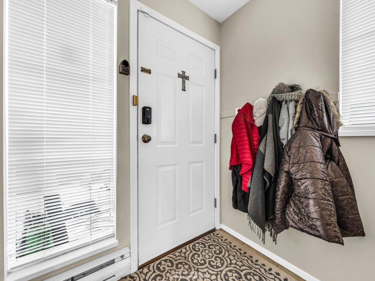 Powder Room Photo of 1 12188 Harris Road, Pitt Meadows, BC