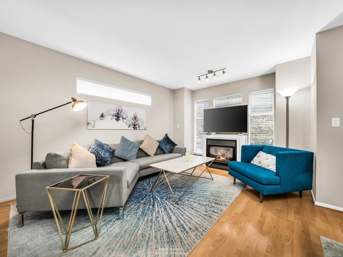 Primary Bathroom Photo of 1 12188 Harris Road, Pitt Meadows, BC