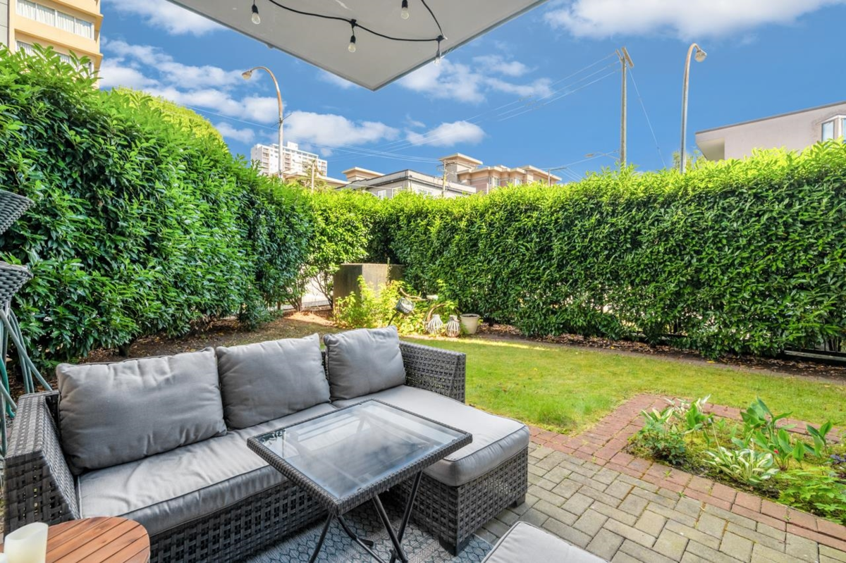 Basement Recreation Room Photo of 102 410 Carnarvon Street, New Westminster, BC