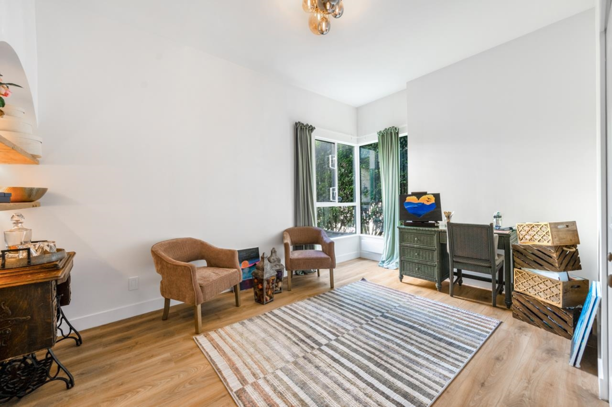 Bedroom 4 Photo of 102 410 Carnarvon Street, New Westminster, BC