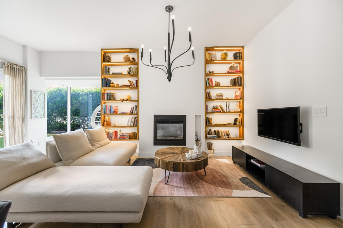 Exterior Rear Photo of 102 410 Carnarvon Street, New Westminster, BC