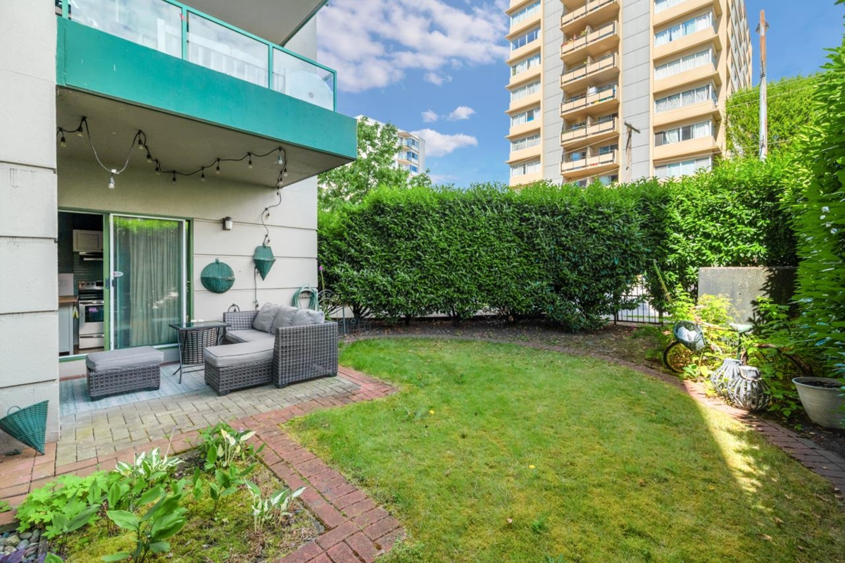 Mudroom Photo of 102 410 Carnarvon Street, New Westminster, BC