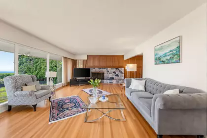 Primary Bedroom Photo of 875 Eyremount Drive, West Vancouver, BC
