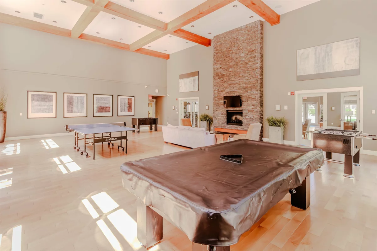 Basement Recreation Room Photo of 416 15988 26 Avenue, Surrey, BC