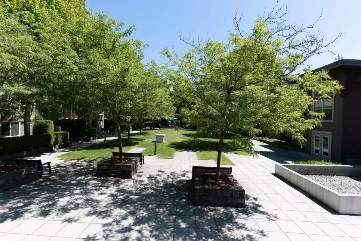 Entry Foyer Photo of 416 15988 26 Avenue, Surrey, BC