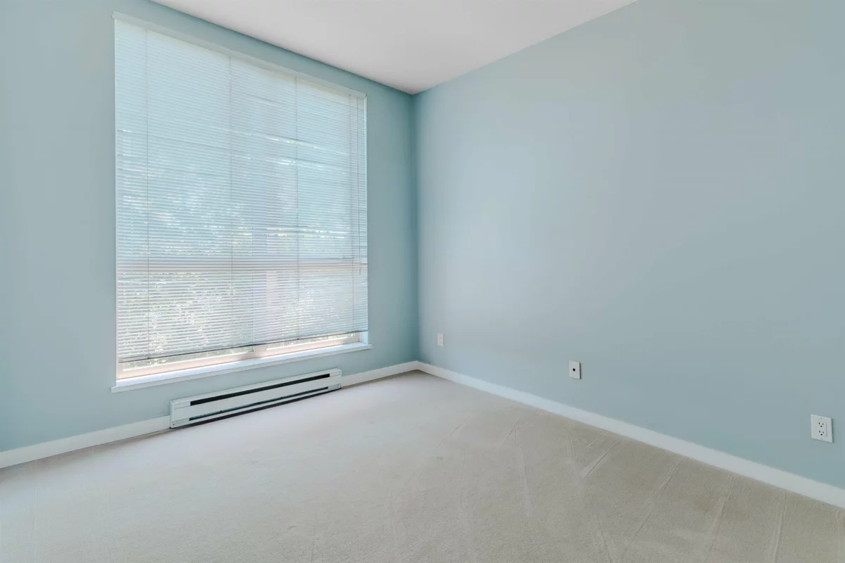 Family Room Photo of 416 15988 26 Avenue, Surrey, BC