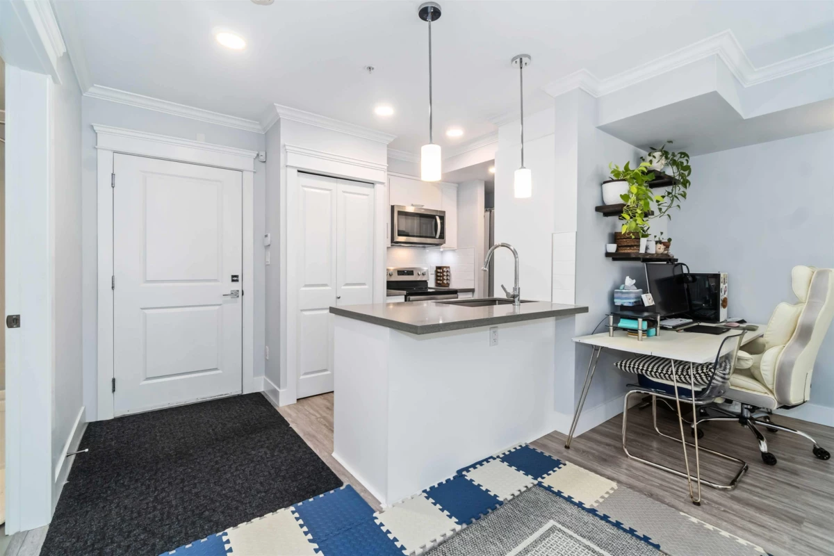 Dining Area Photo of 104 2229 Atkins Avenue, Port Coquitlam, BC