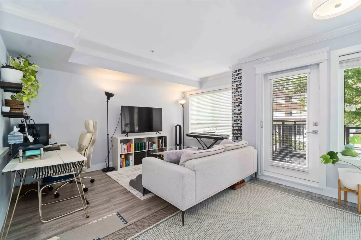 Kitchen Photo of 104 2229 Atkins Avenue, Port Coquitlam, BC