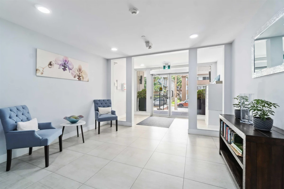 Mudroom Photo of 104 2229 Atkins Avenue, Port Coquitlam, BC