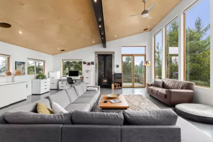 Breakfast Nook Photo of 7465 Dogwood Street, Pemberton, BC