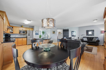 3751 Sheridan Place, Abbotsford, BC, Abbotsford East — 4 bed single family residence for sale