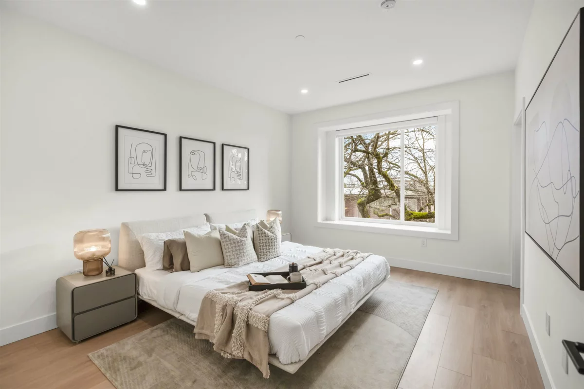 Bedroom 2 Photo of 2 435 E 47th Avenue, Vancouver, BC