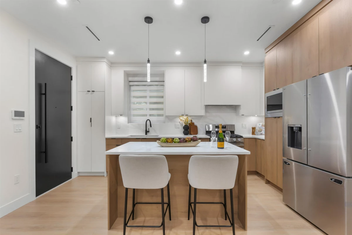 Pantry Photo of 2 435 E 47th Avenue, Vancouver, BC