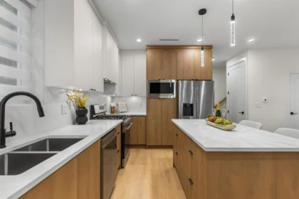 Primary Bedroom Photo of 2 435 E 47th Avenue, Vancouver, BC