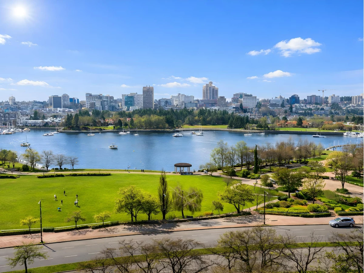 Garden / Landscaping Photo of 1102 1318 Homer Street, Vancouver, BC