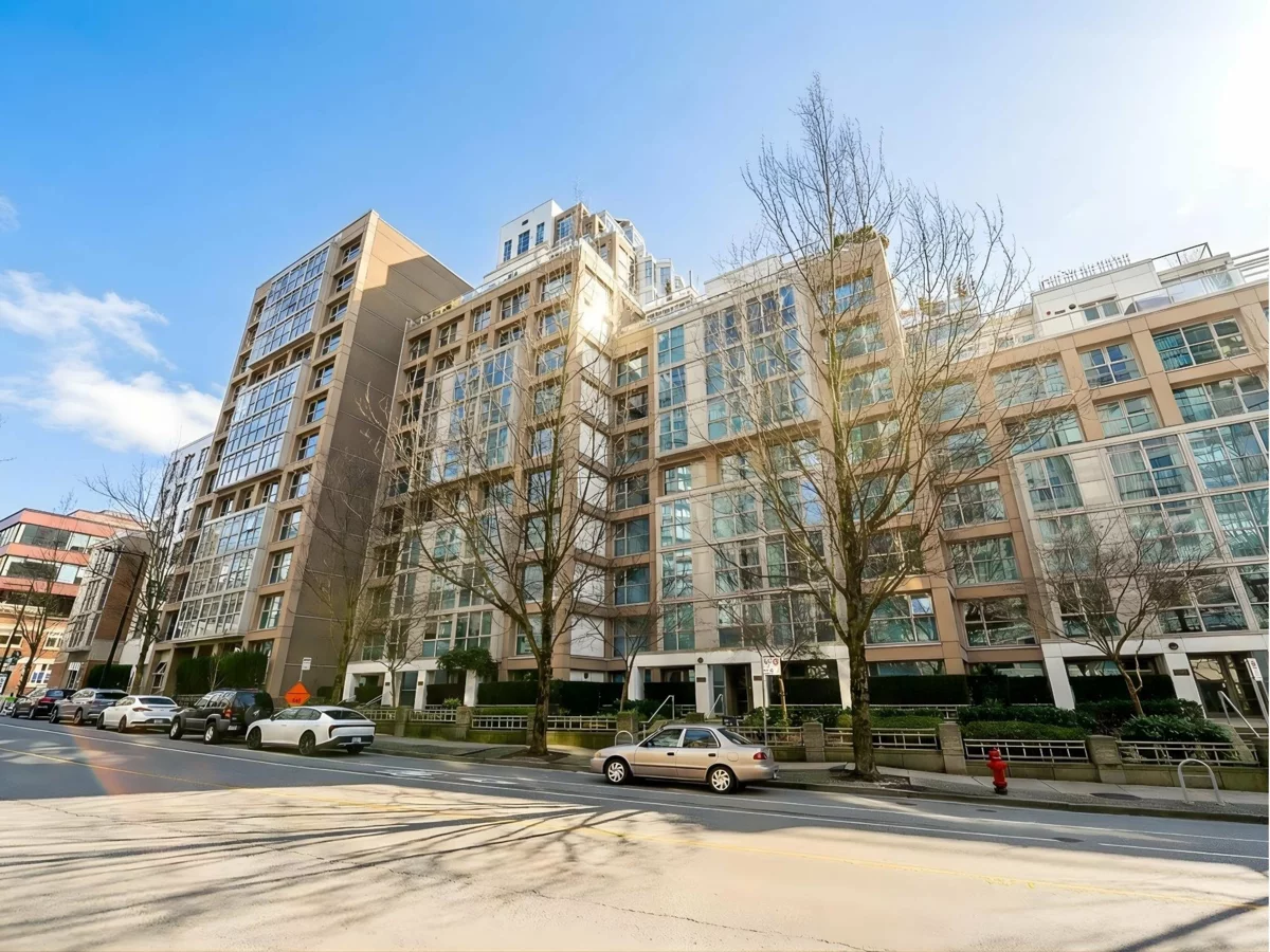 Hot Tub / Spa Photo of 1102 1318 Homer Street, Vancouver, BC