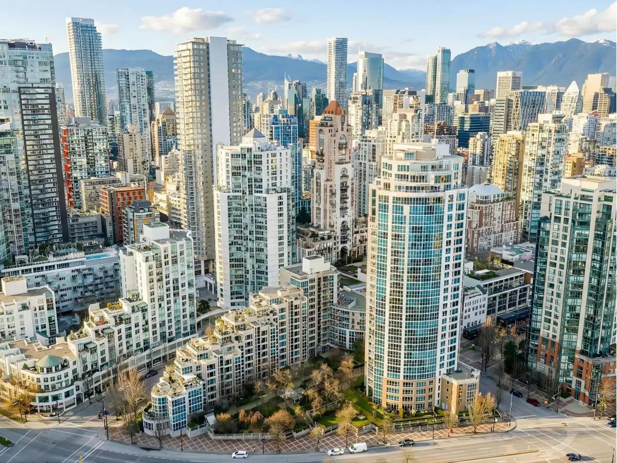 Neighborhood Park Photo Near 1102 1318 Homer Street, Vancouver, BC