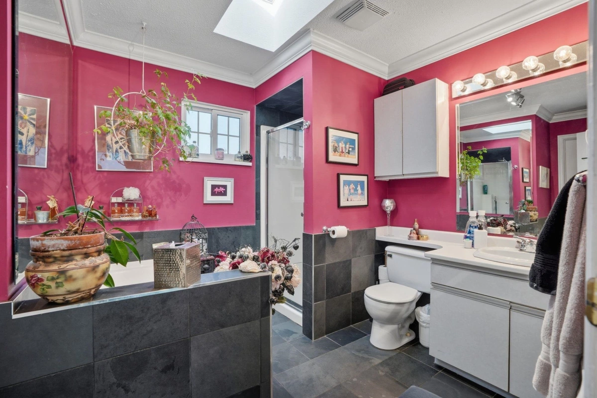 Basement Recreation Room Photo of 7217 Mary Avenue, Burnaby, BC