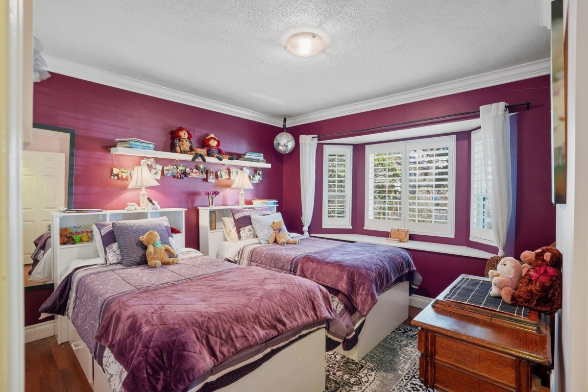 Office / Den Photo of 7217 Mary Avenue, Burnaby, BC