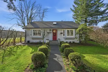 7217 Mary Avenue, Burnaby, BC, Highgate — 3 bed single family residence for sale