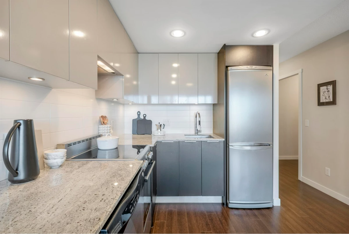 Walk-In Closet Photo of 507 445 W 2nd Avenue, Vancouver, BC