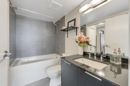 Hallway Photo of 507 445 W 2nd Avenue, Vancouver, BC