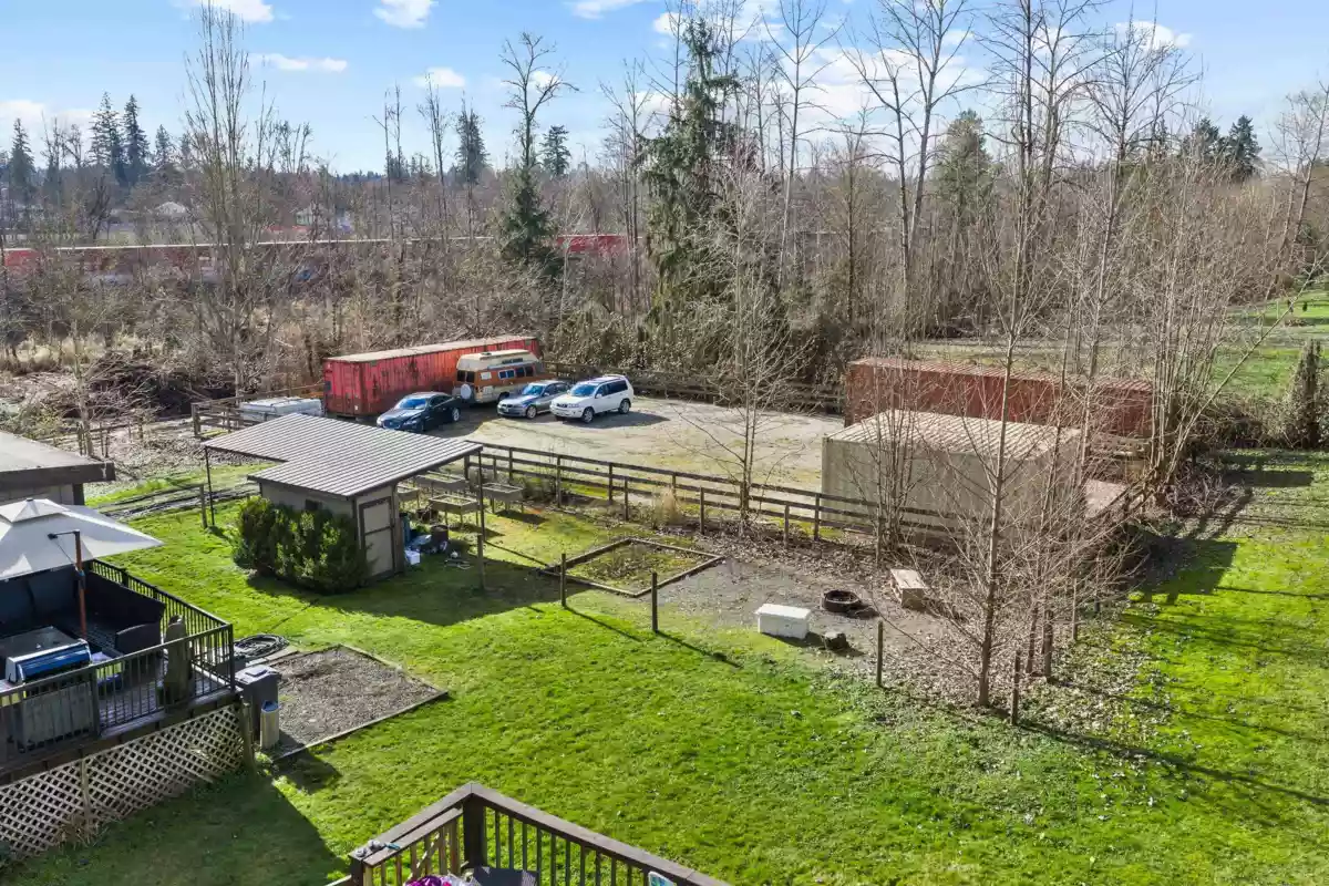 Kitchen Island Photo of 9729 216 Street, Langley, BC