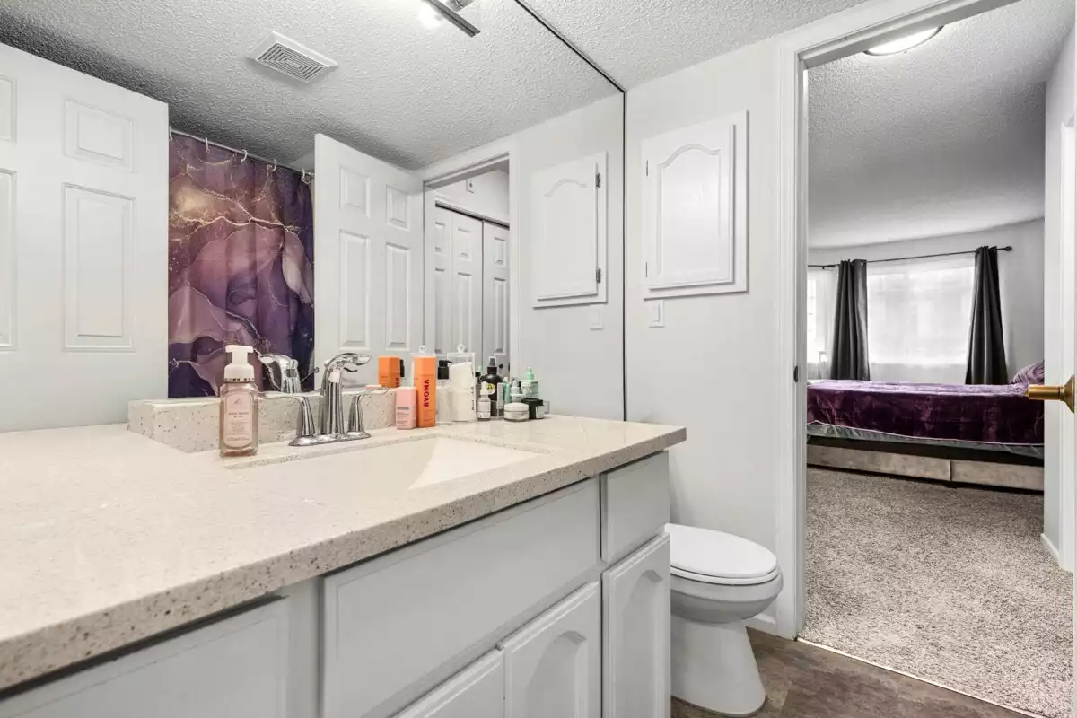 Powder Room Photo of 202 45604 Brett Avenue, Chilliwack, BC