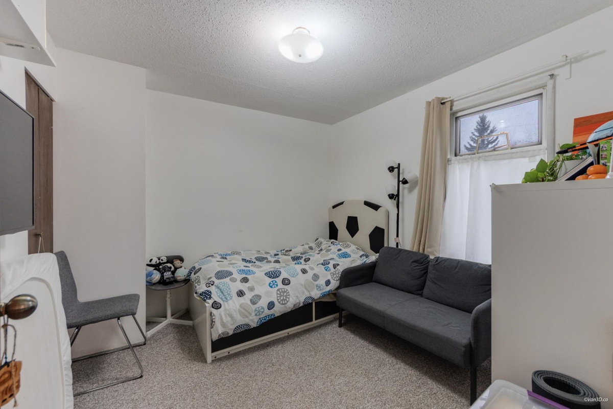 Hallway Photo of 308 E King Edward Avenue, Vancouver, BC