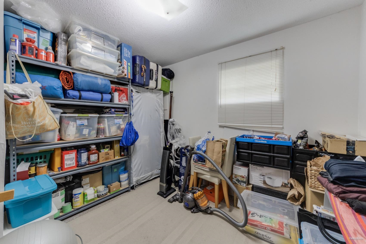 Hot Tub / Spa Photo of 308 E King Edward Avenue, Vancouver, BC