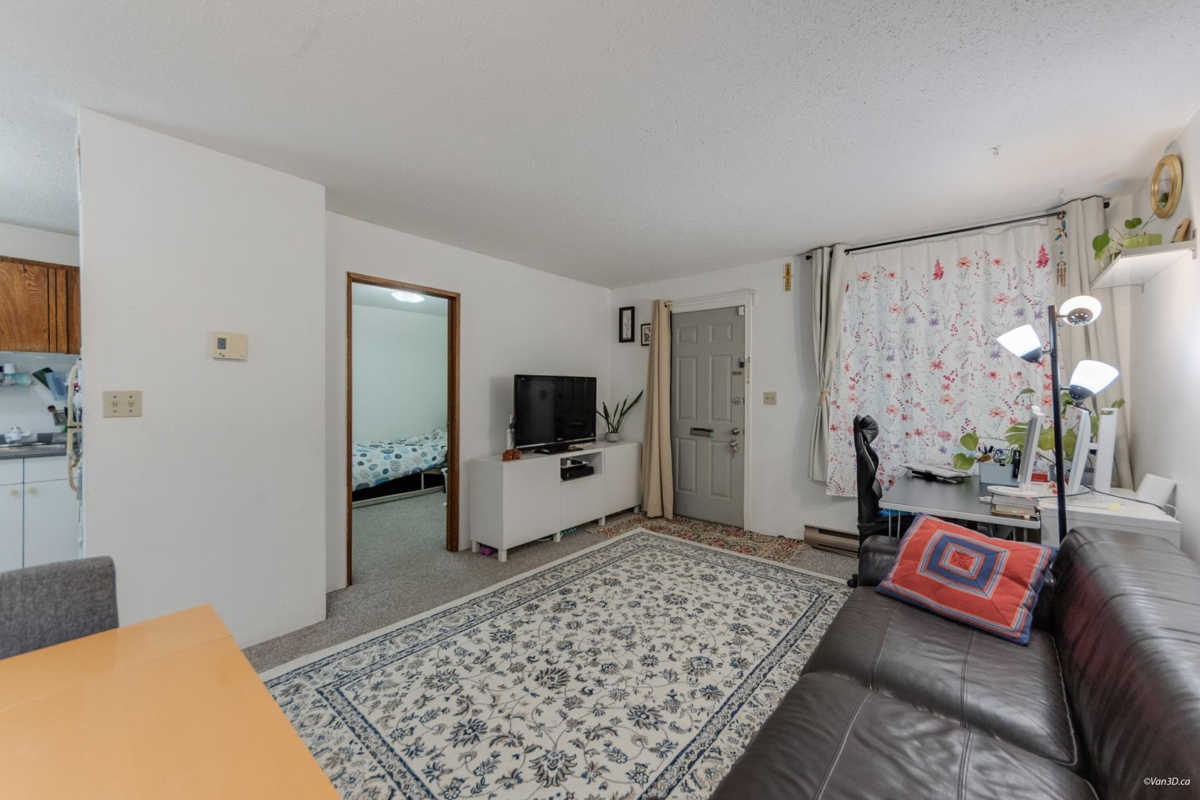 Staircase Photo of 308 E King Edward Avenue, Vancouver, BC