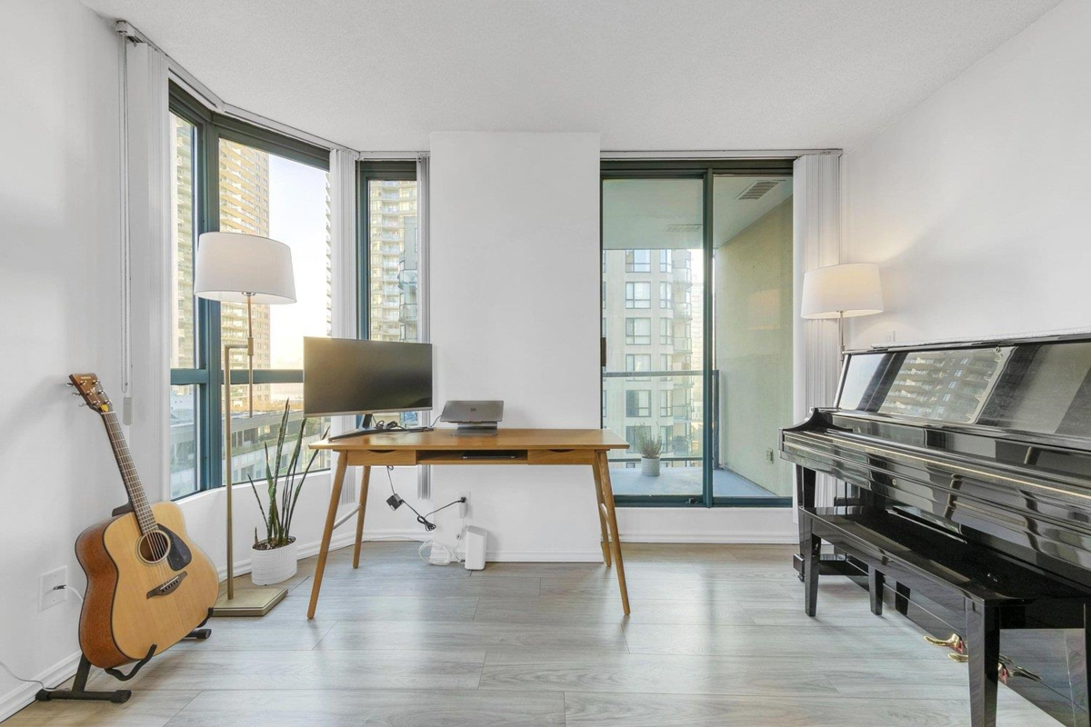 Pantry Photo of 1003 838 Agnes Street, New Westminster, BC