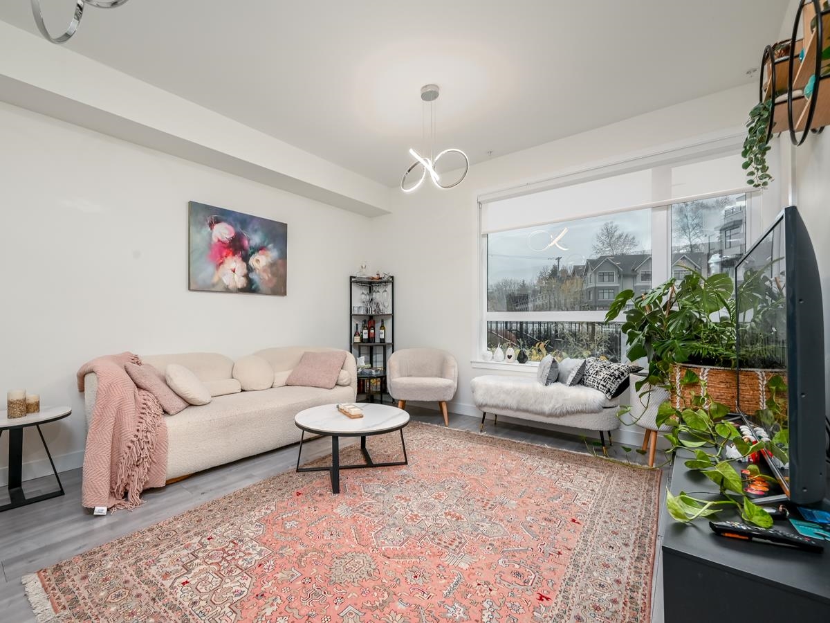 Dining Area Photo of 120 2035 Glenaire Drive, North Vancouver, BC