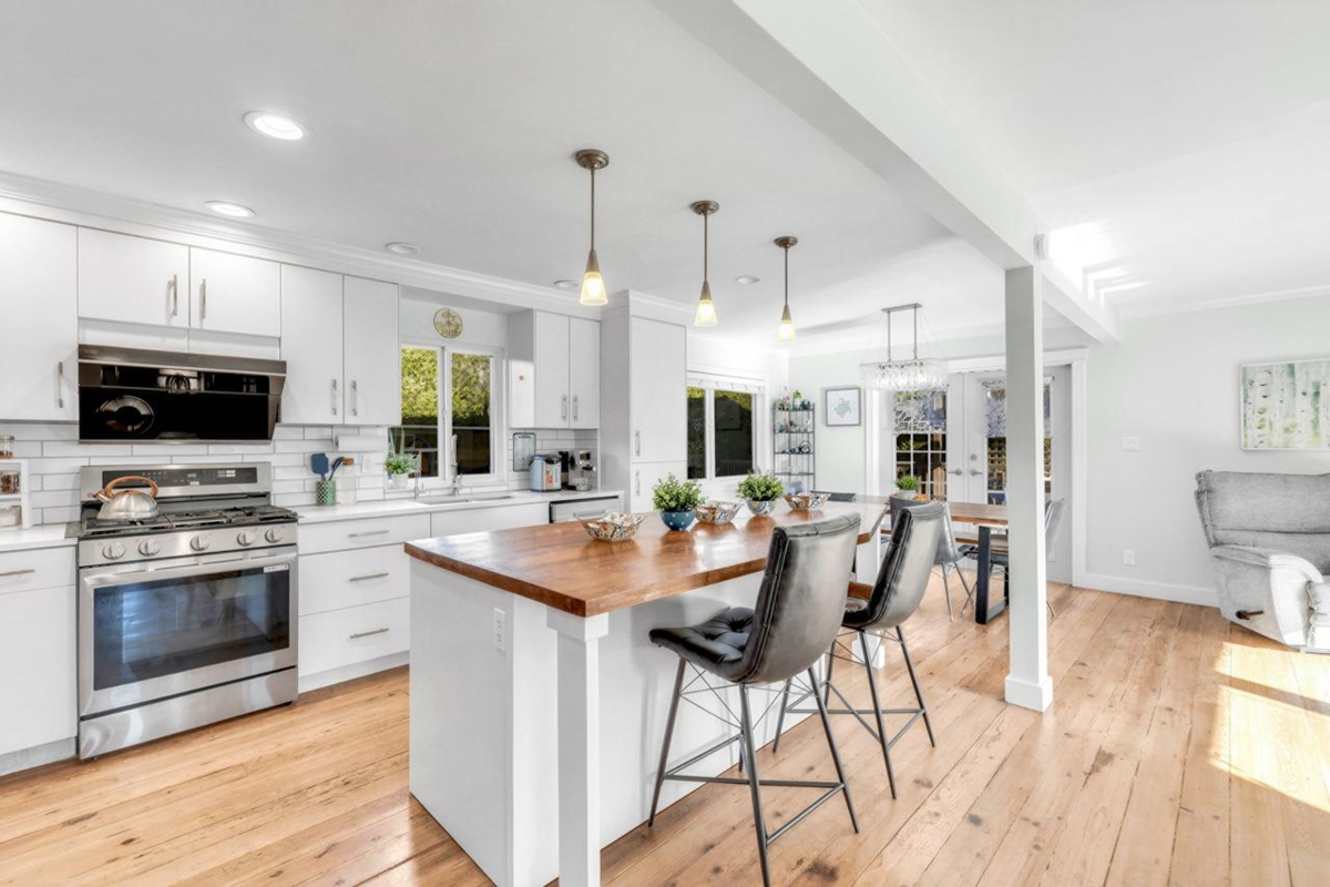 Dining Area Photo of 11771 Trumpeter Drive, Richmond, BC