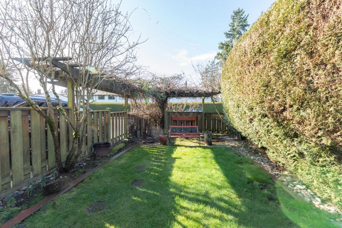 Garden / Landscaping Photo of 11771 Trumpeter Drive, Richmond, BC